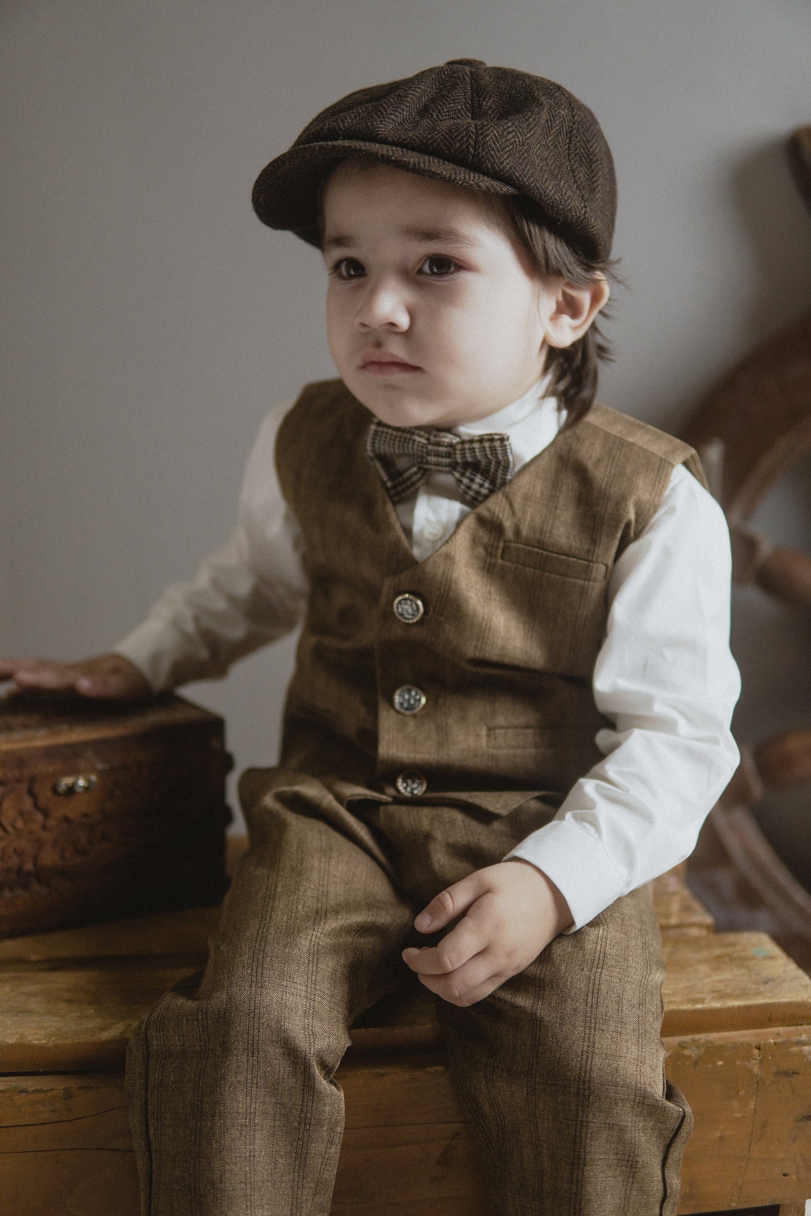 BROWN PATTERNED BOYS SUIT