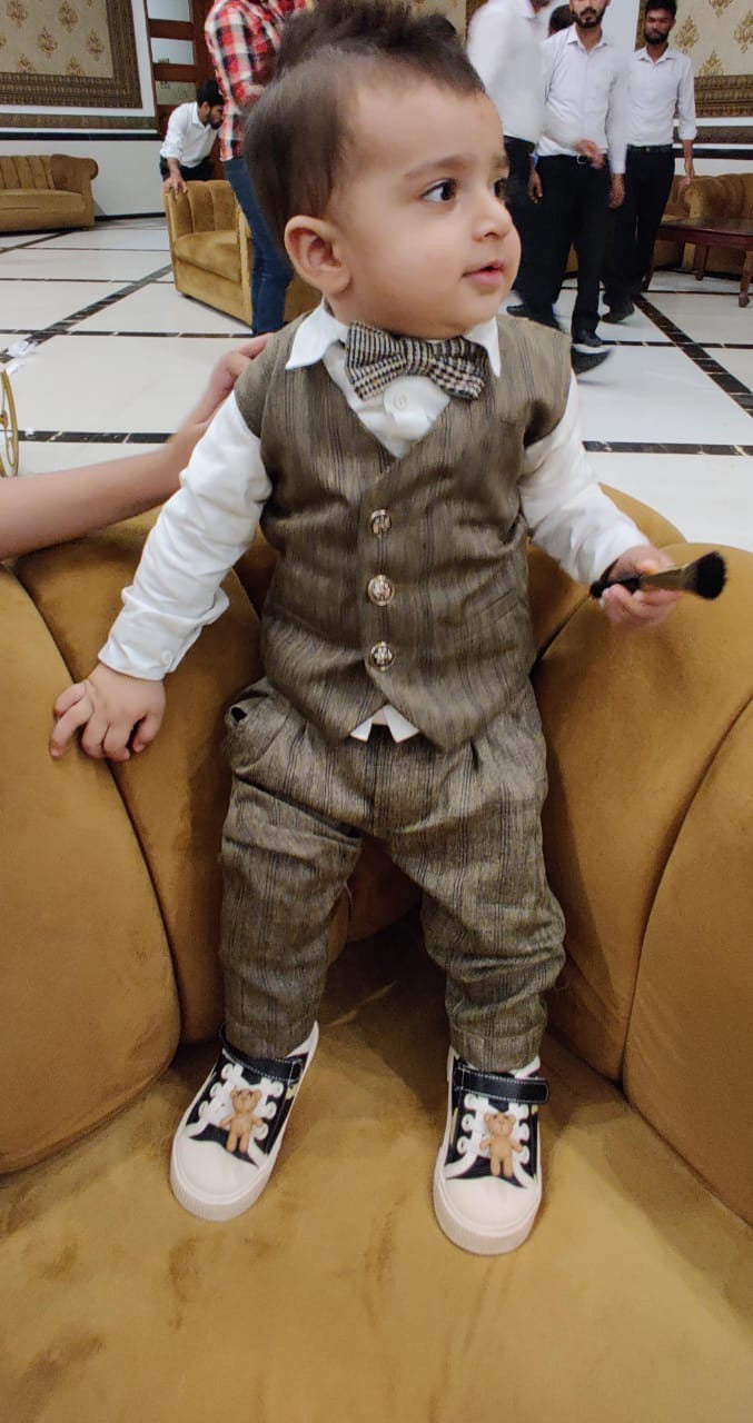 BROWN PATTERNED BOYS SUIT